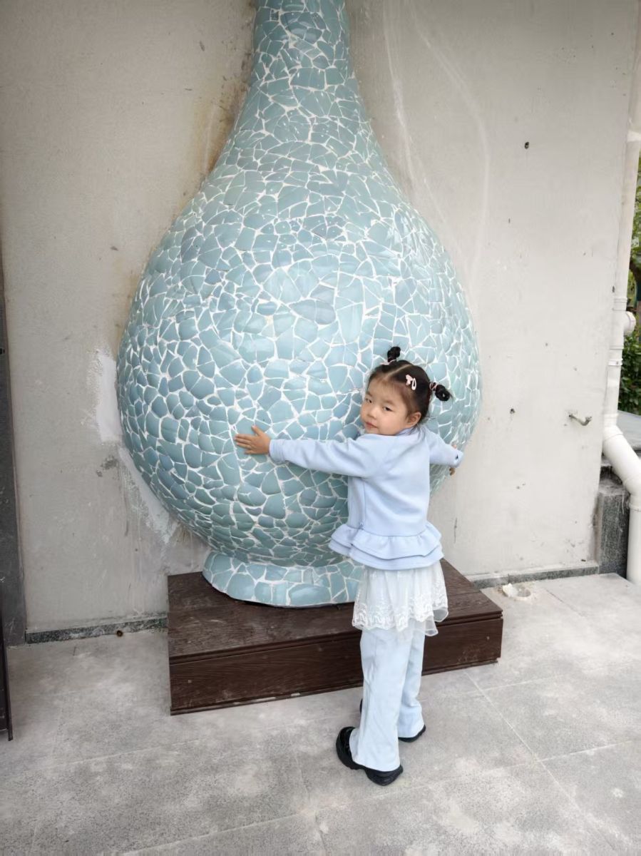 传承陶瓷文脉 厚植爱乡情怀 ——湖光幼儿园凤凰分园开展国庆亲子陶瓷文化实践活动